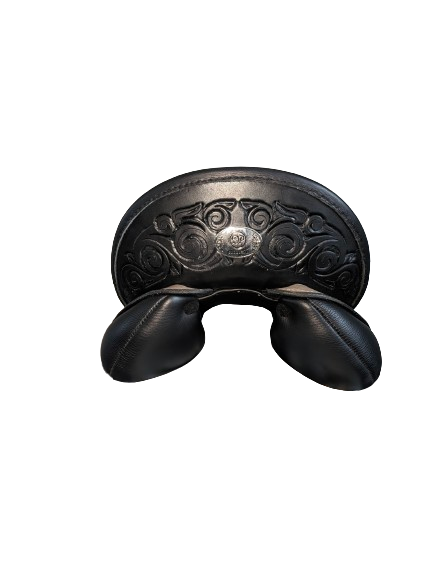 DP Saddlery Majestro Dressage Saddle 7462 S2