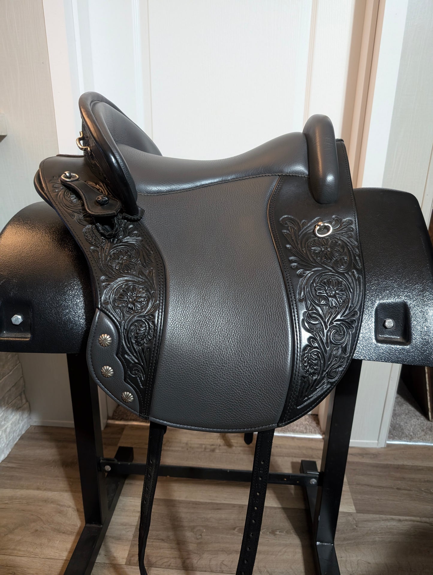 DP Saddlery Ronda Deluxe 4328 S2 USED