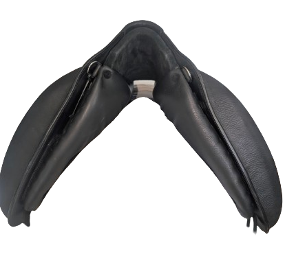 DP Saddlery Majestro Dressage Saddle 7859 S2 DEMO