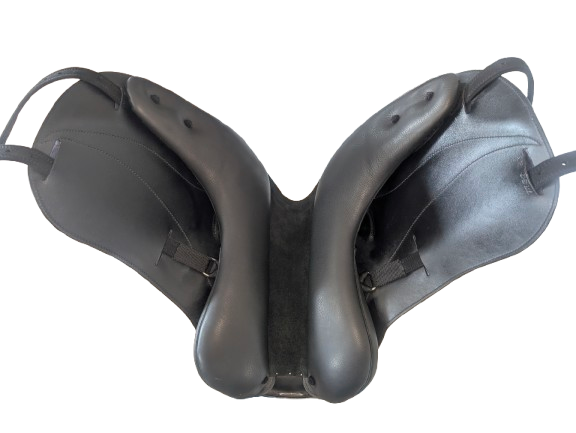 DP Saddlery Majestro Dressage Saddle 7859 S2 DEMO