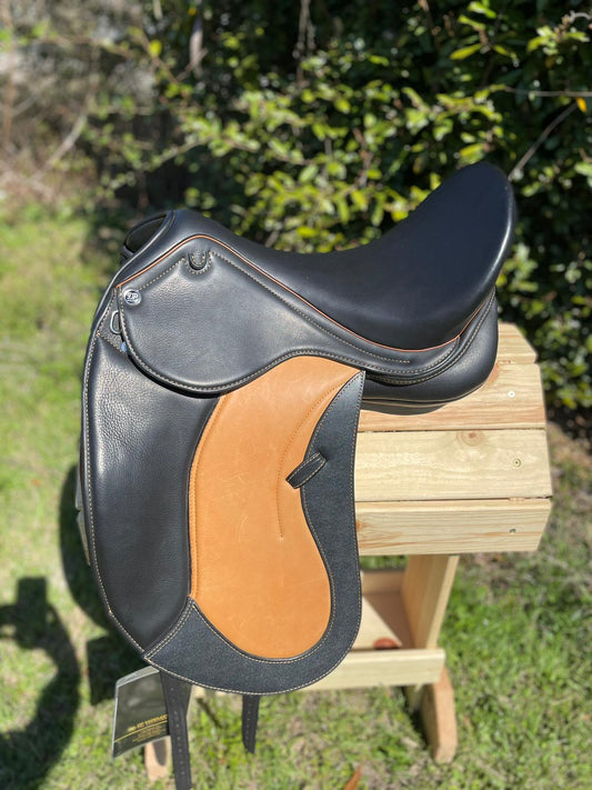 DP Saddlery Prado Dressage MBL 4589 18 in