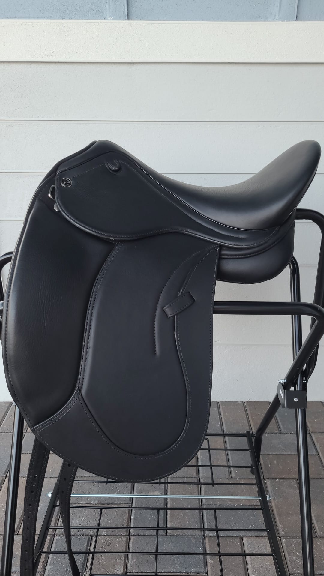 DP Saddlery Prado Dressage SBL 5411 18 in
