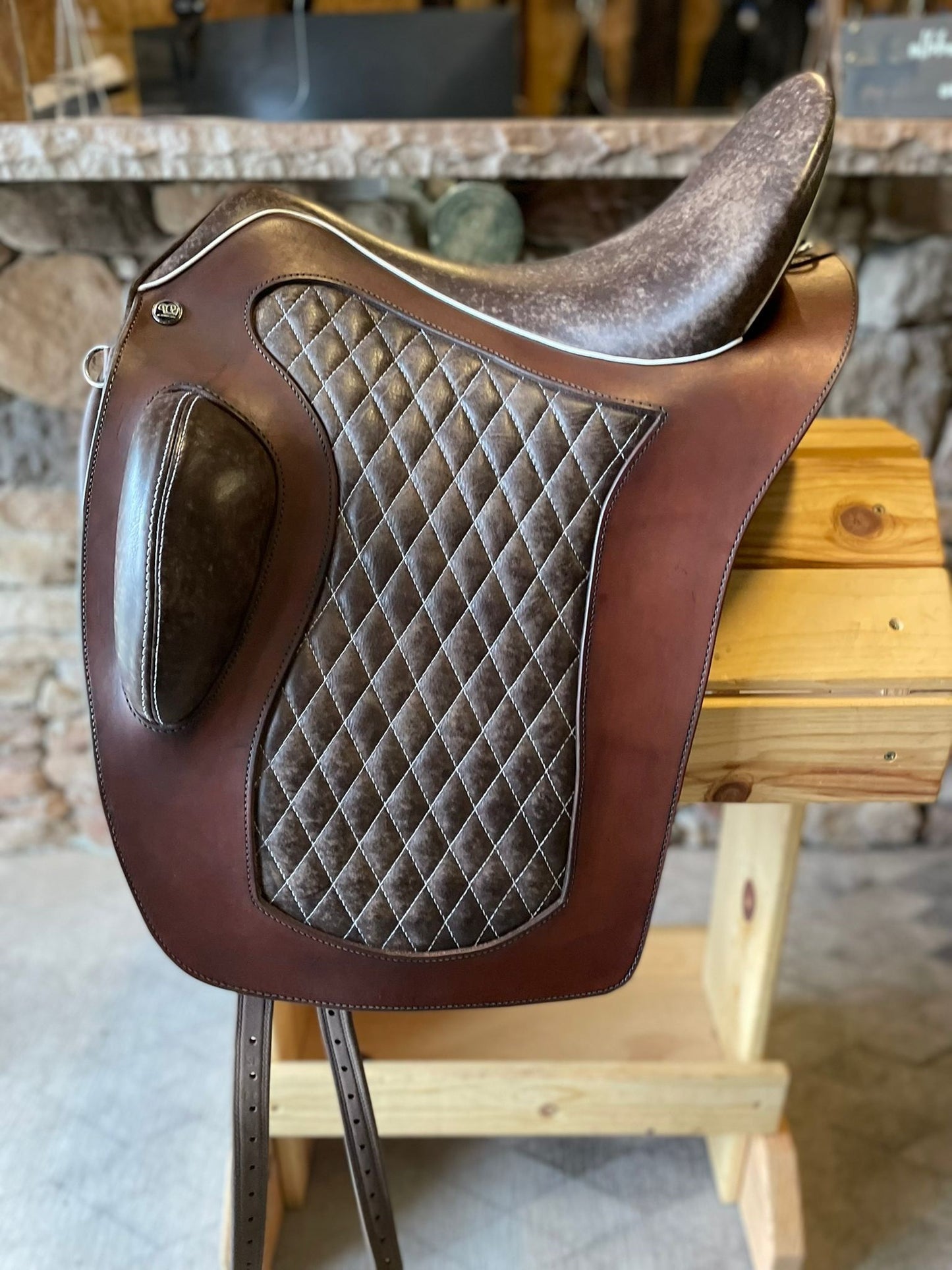 DP Saddlery Bolero XT 5536 18 in