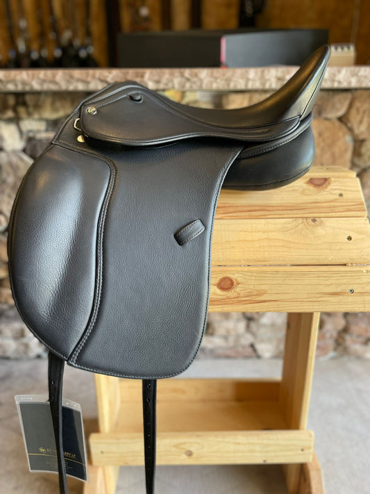 DP Saddlery Classic Dressage 5609 18 in
