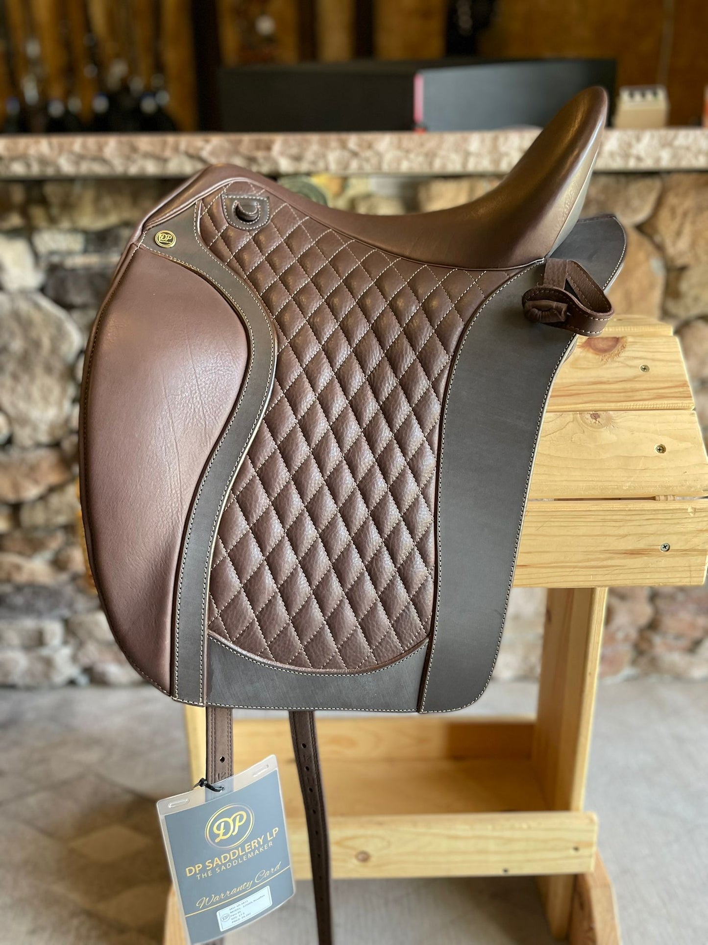 DP Saddlery Faro DL Dressage 5821 17.5 in