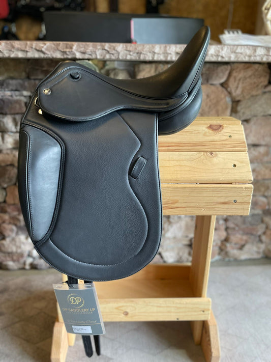 DP Saddlery Tango Dressage 5093 17.5in