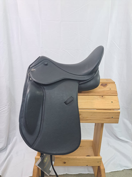 DP Saddlery Libra Dressage 6403 18in