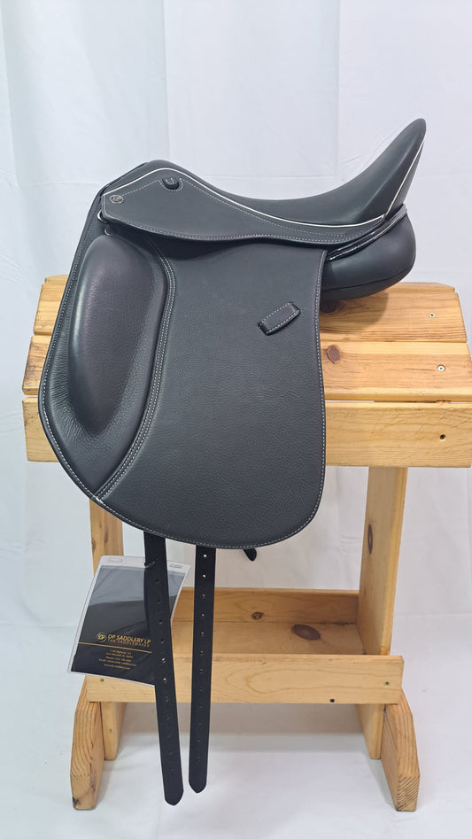 DP Saddlery Libra Dressage 6694 17.5 in
