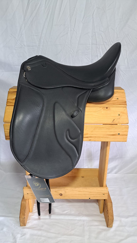 DP Saddlery Caprice Dressage 6811 17.5in