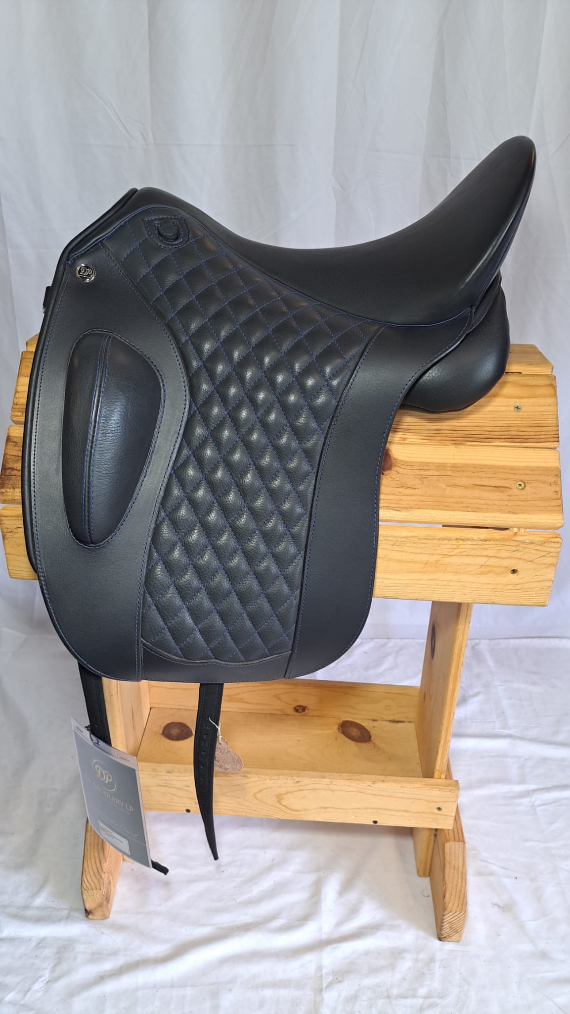 DP Saddlery Bolero Dressage 7137 17.5 in