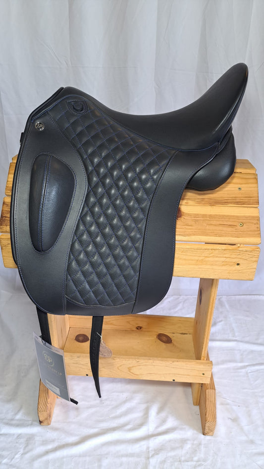 DP Saddlery Bolero Dressage 7137 17.5 in