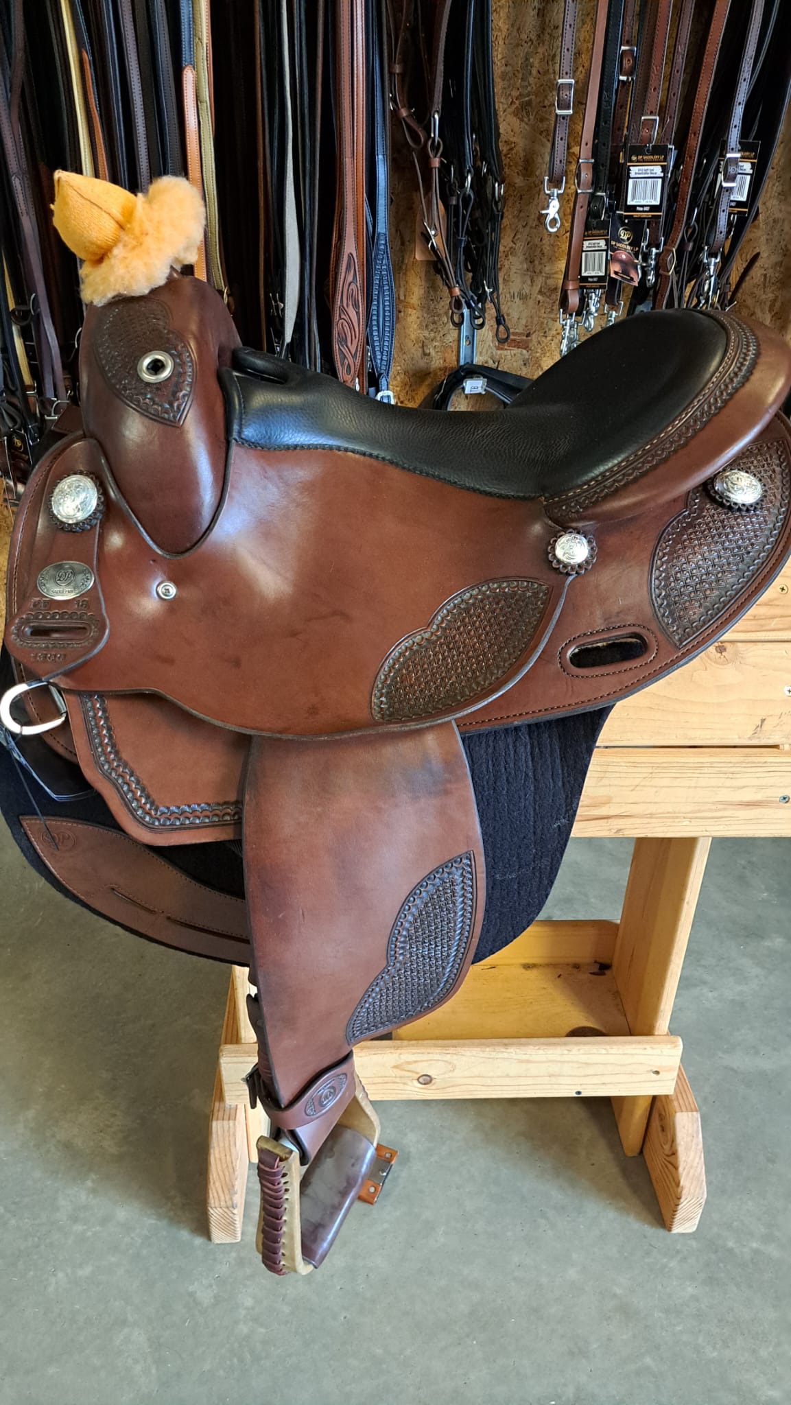 DP Saddlery Flex Fit Nevada 7544 16in