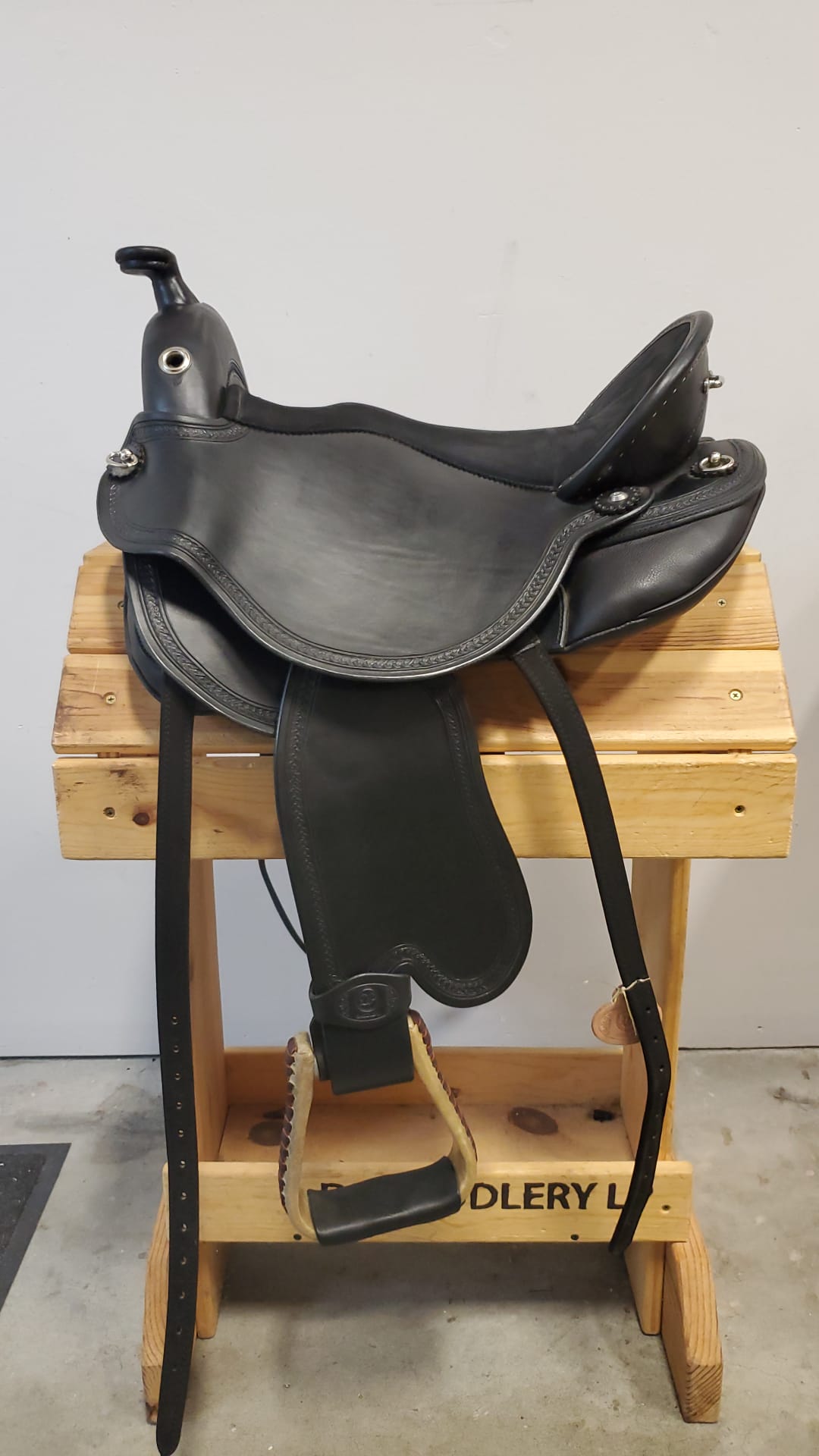 DP Saddlery Quantum Short and Light WD 8009
