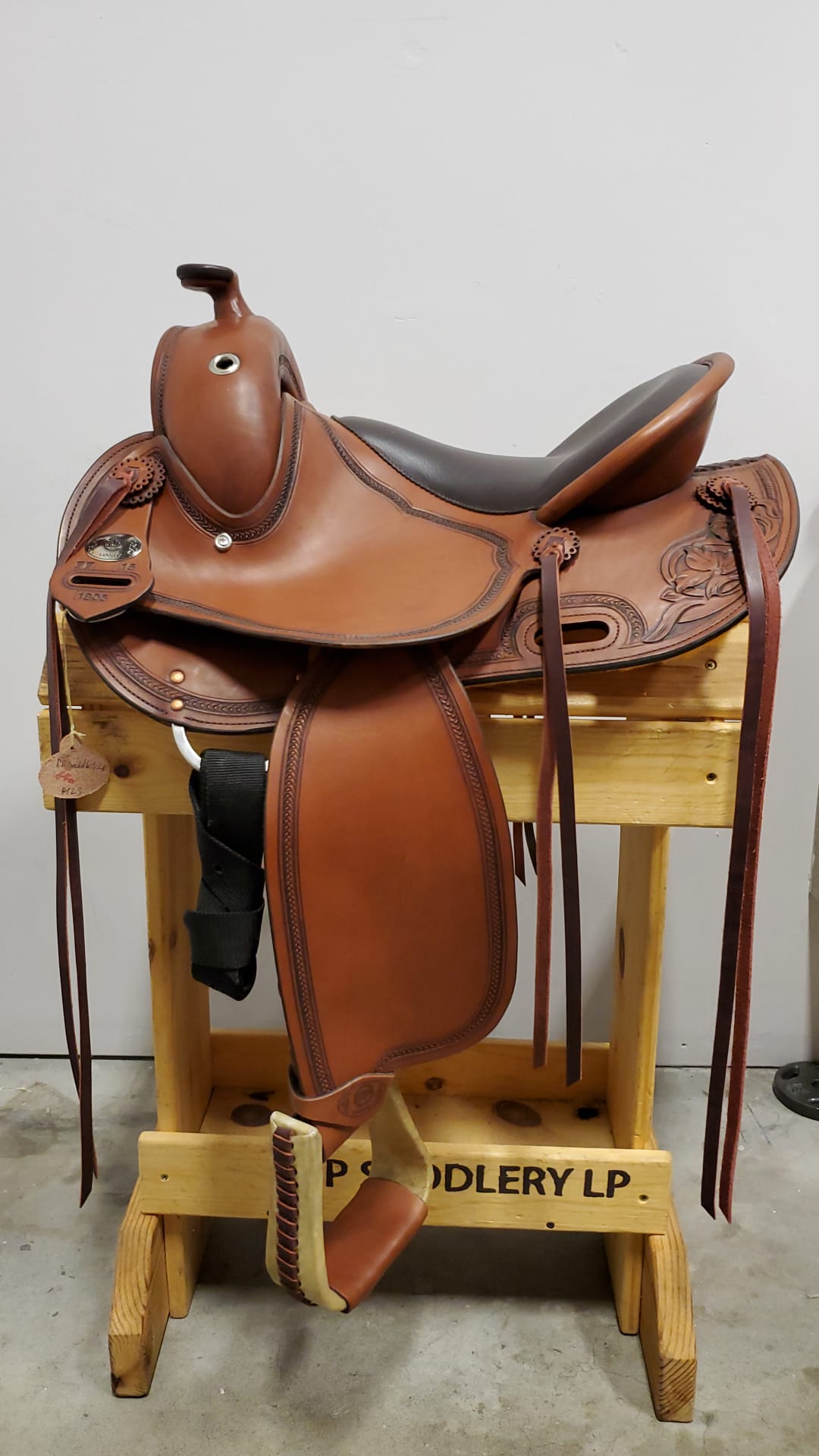 DP Saddlery Flex Fit Old Style 8153 15.5in