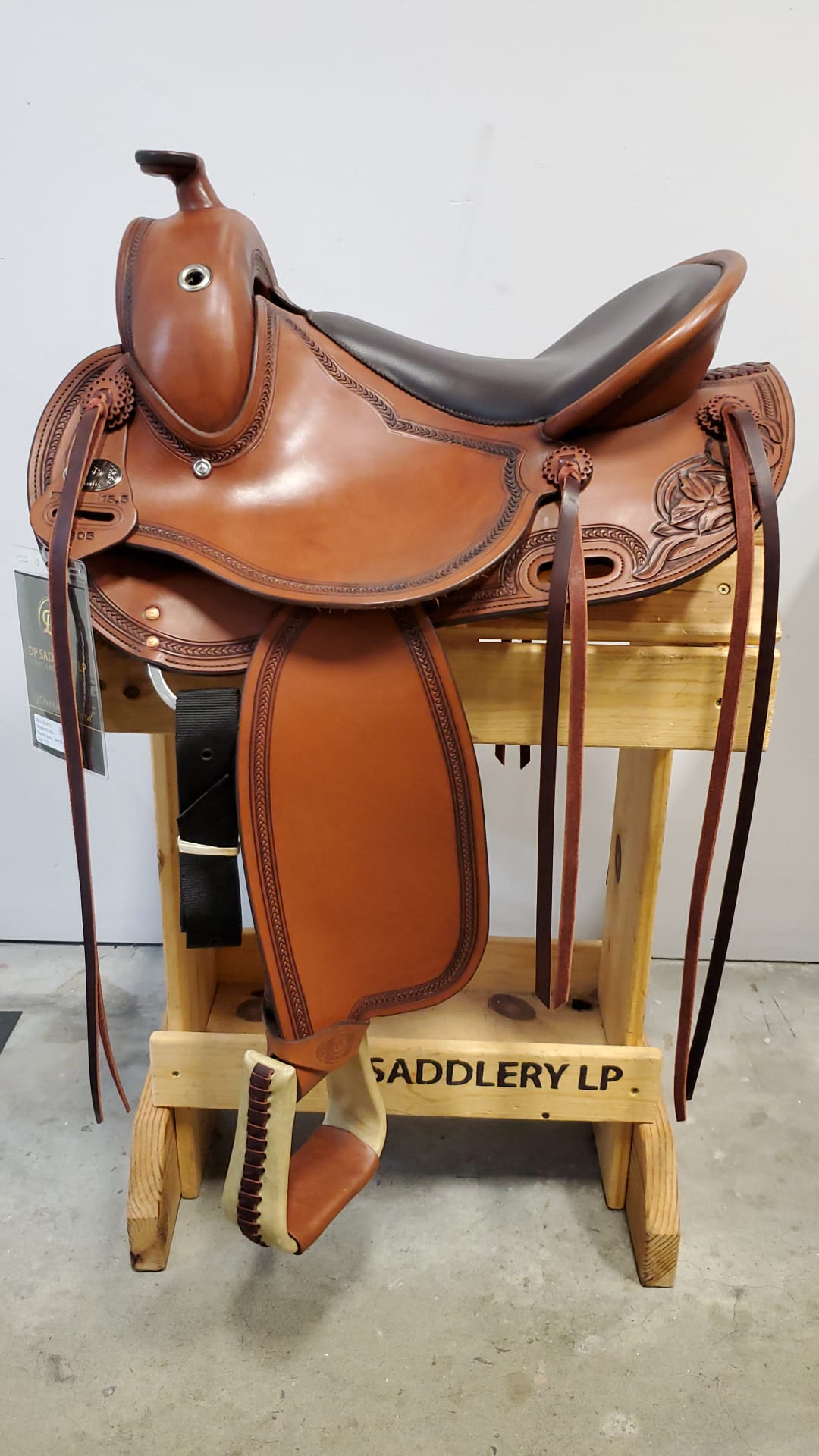 DP Saddlery Flex Fit Old Style 8153 15.5in