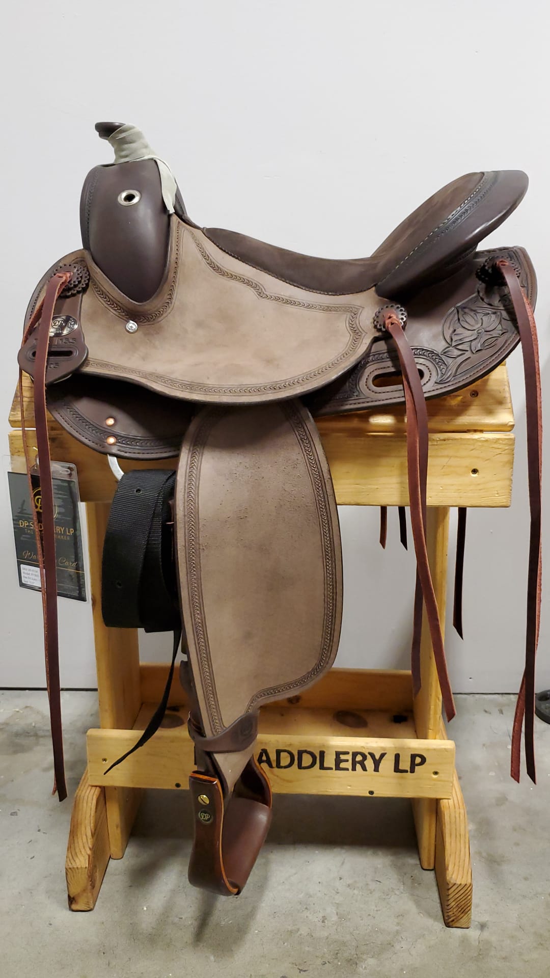 DP Saddlery Flex Fit Old Style 8154 15.5in