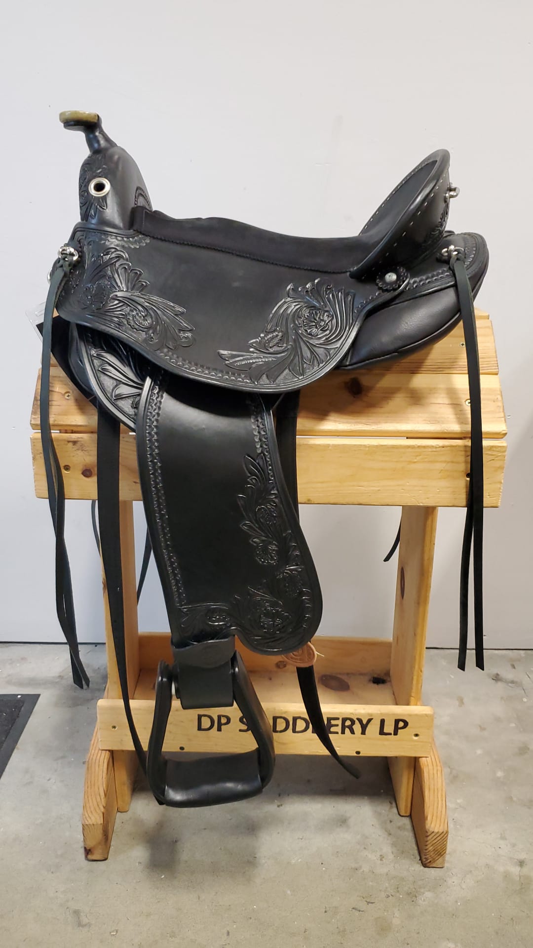 DP Saddlery Quantum Short and Light 8323 S2