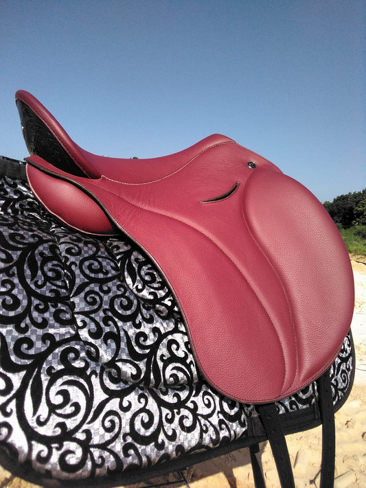 DP Saddlery Majestro Dressage Saddle 7268 S2