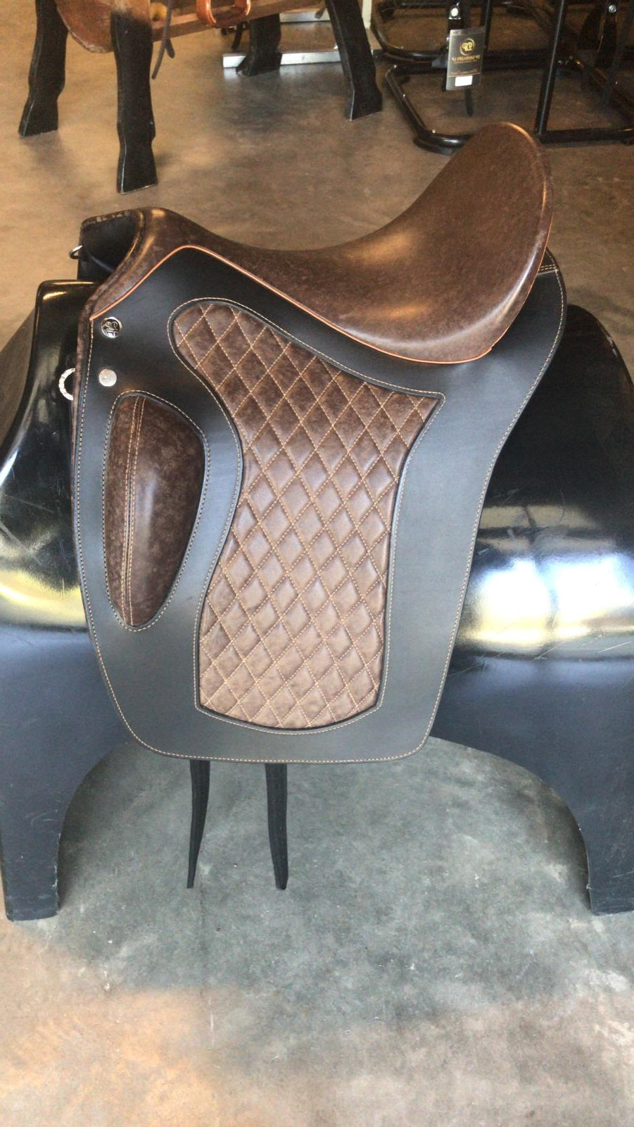 DP Saddlery Bolero XT 4233 17 in