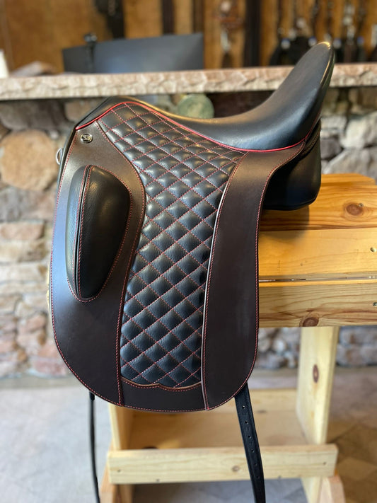 DP Saddlery Bolero Dressage 5713 17.5  in