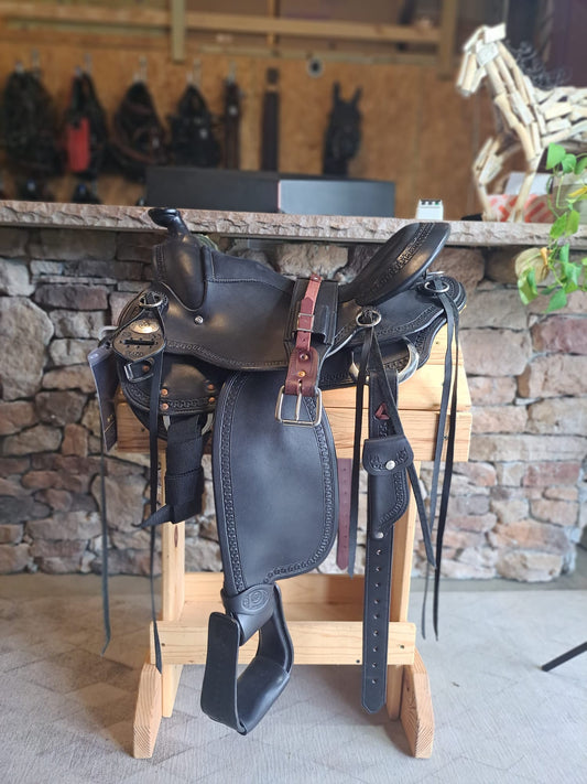 DP Saddlery Western Trail Rider 6128 15.5 in