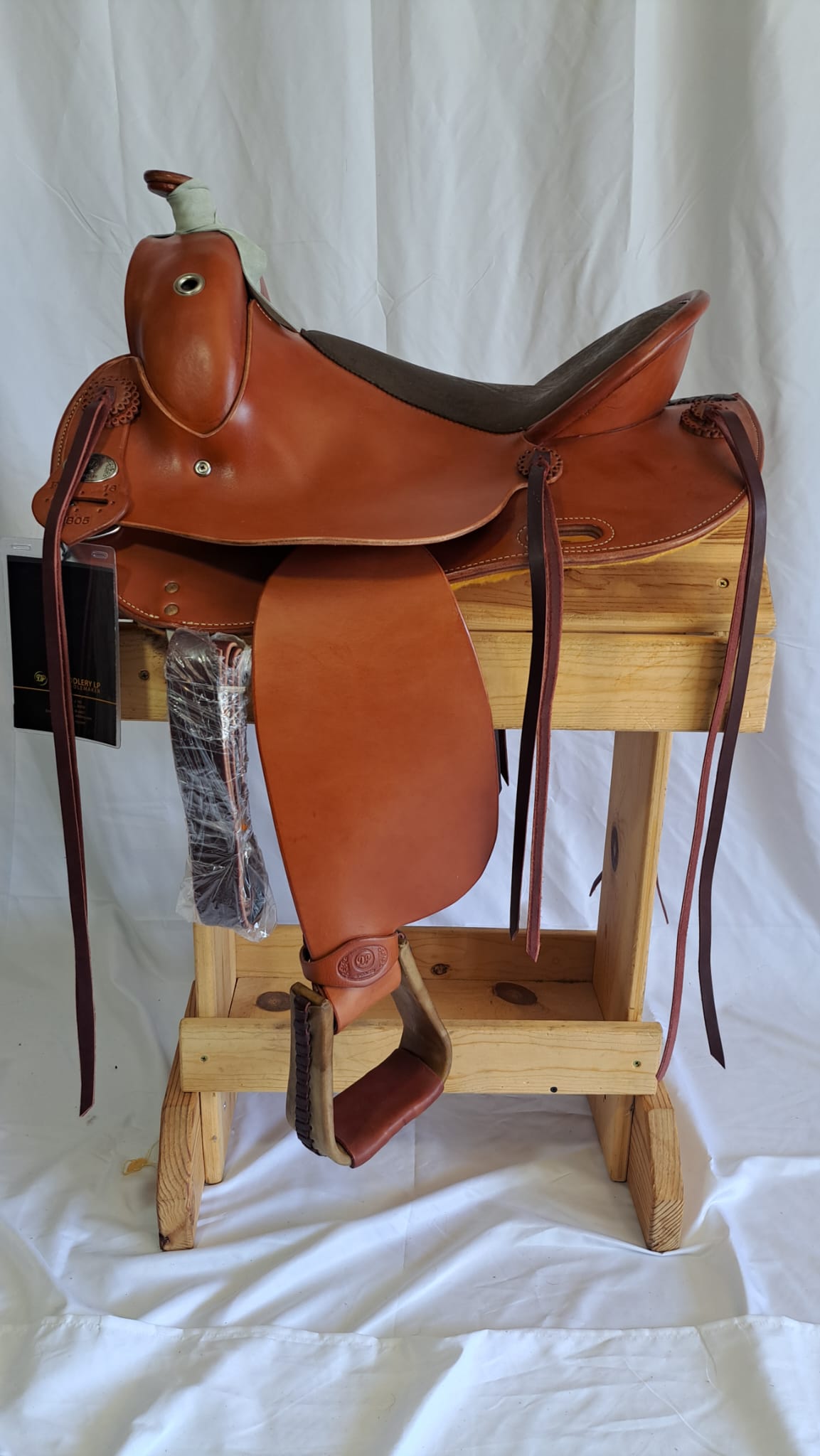 DP Saddlery Flex Fit Old Style 6705 16in