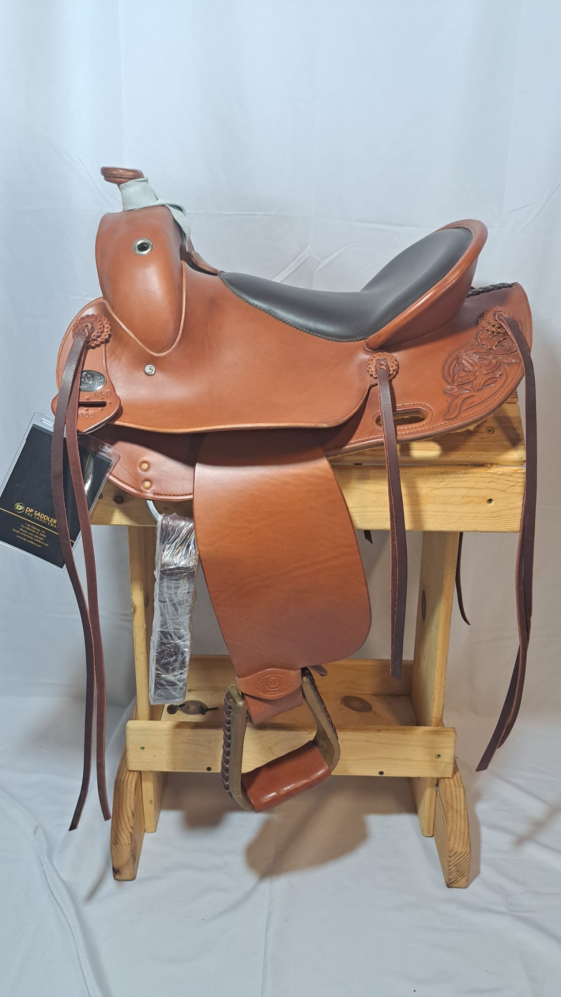 DP Saddlery Flex Fit Old Style 6608 15.5in