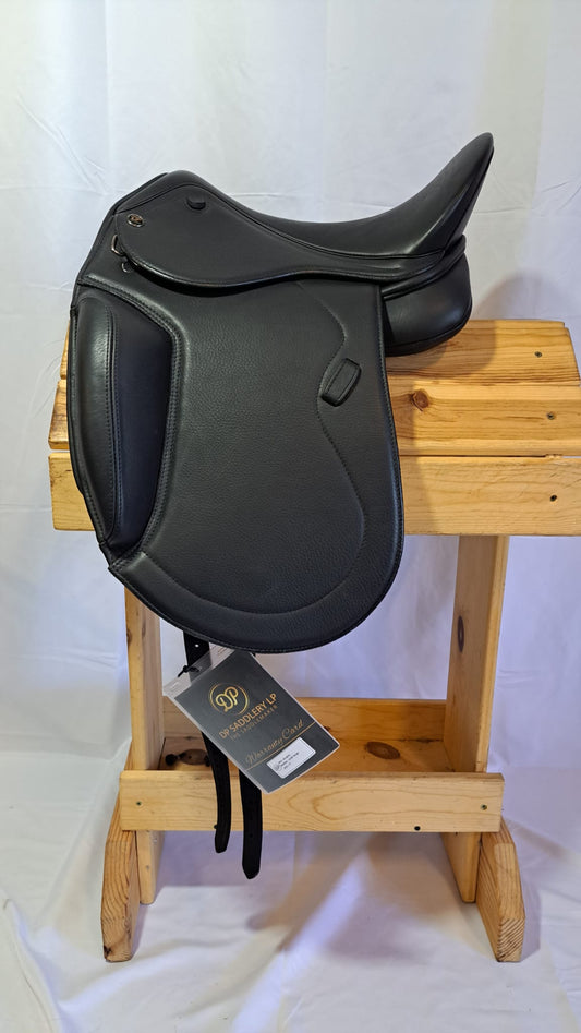 DP Saddlery Tango Dressage 6831 17in.