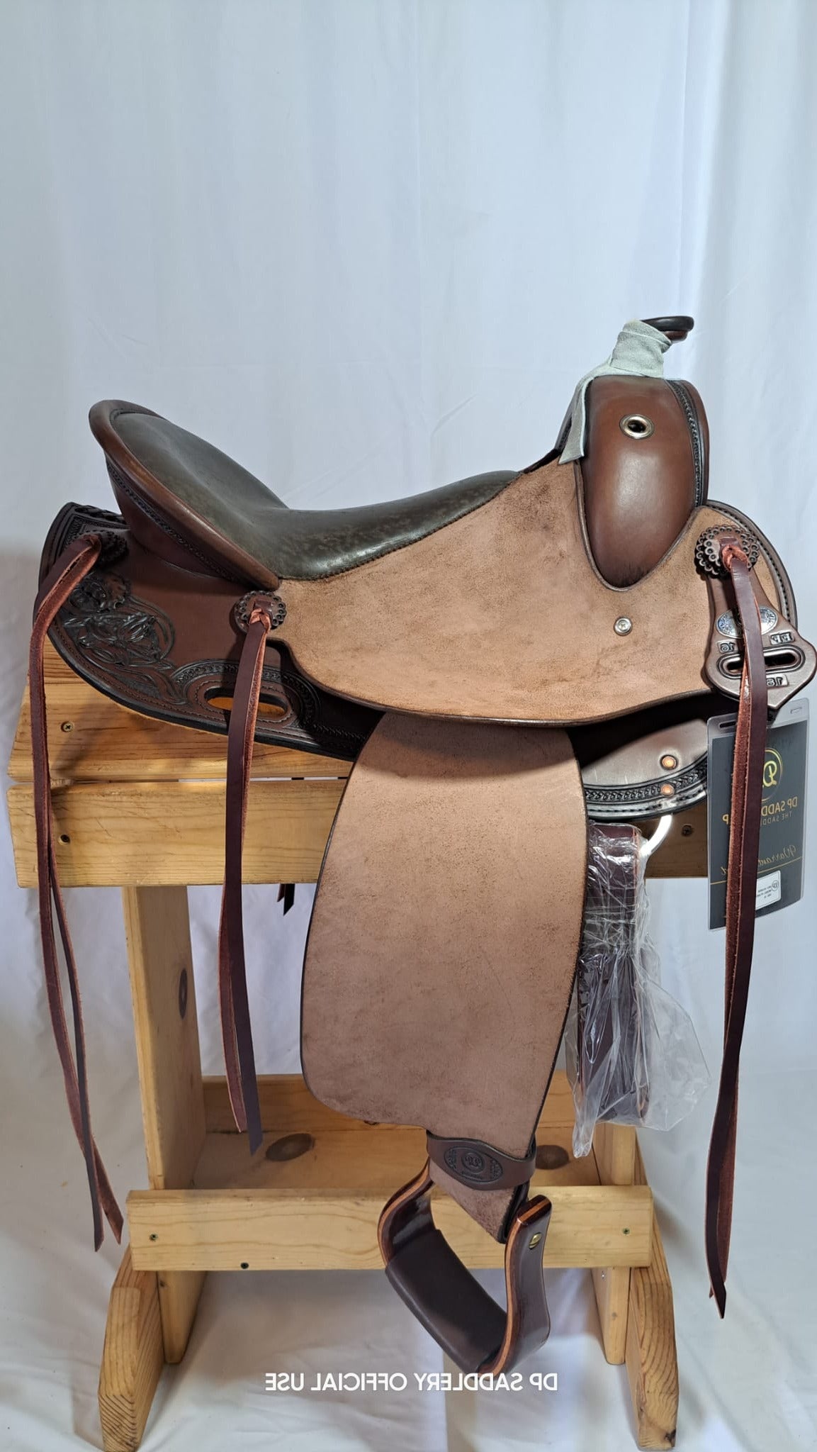 DP Saddlery Flex Fit Old Style 6320 16in
