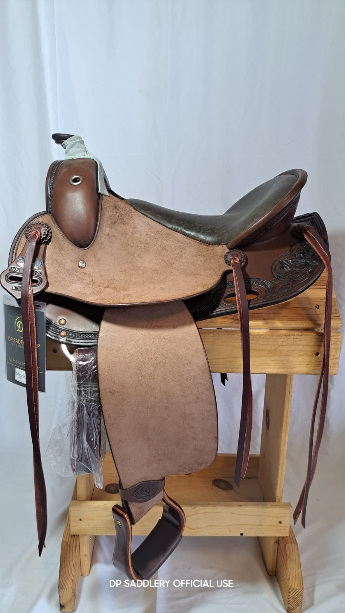 DP Saddlery Flex Fit Old Style 6938 16in