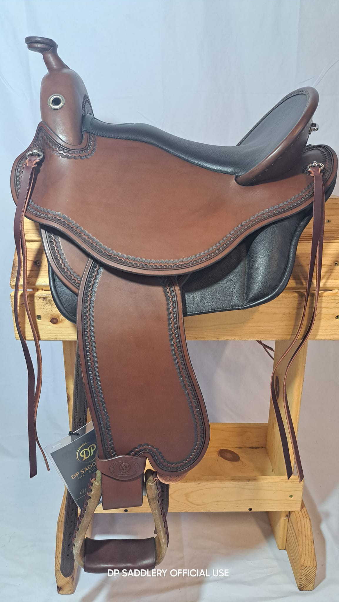 DP Saddlery Quantum Western 7085 S1