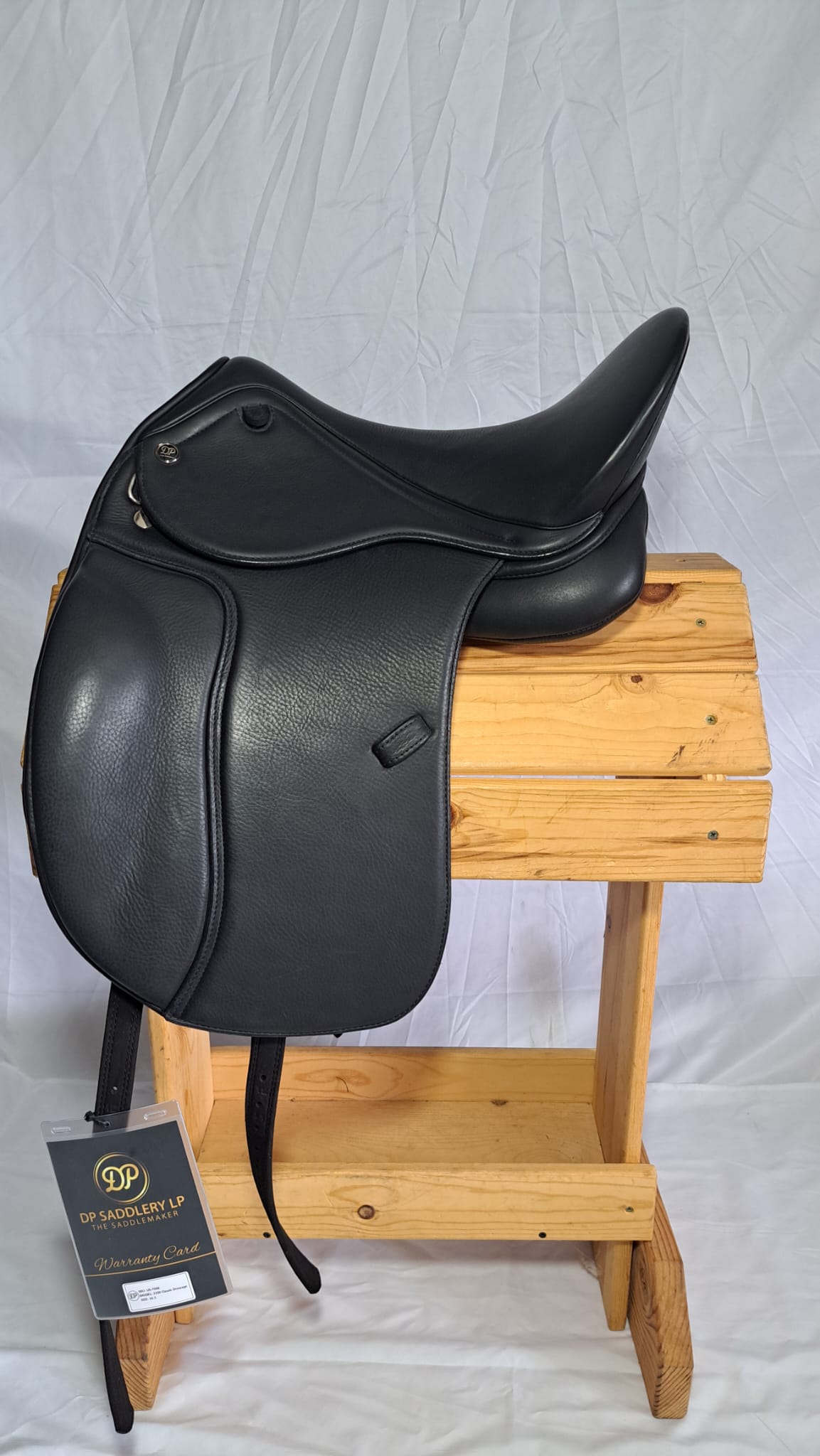 DP Saddlery Classic Dressage 7088 16.5 in