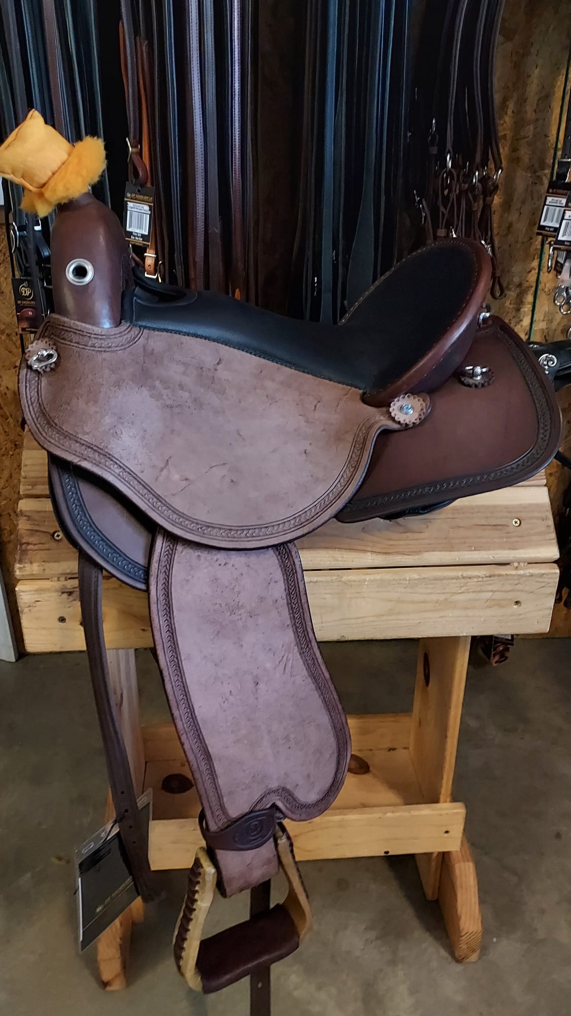 DP Saddlery Quantum Short and Light 7823 S1 With Western Skirt