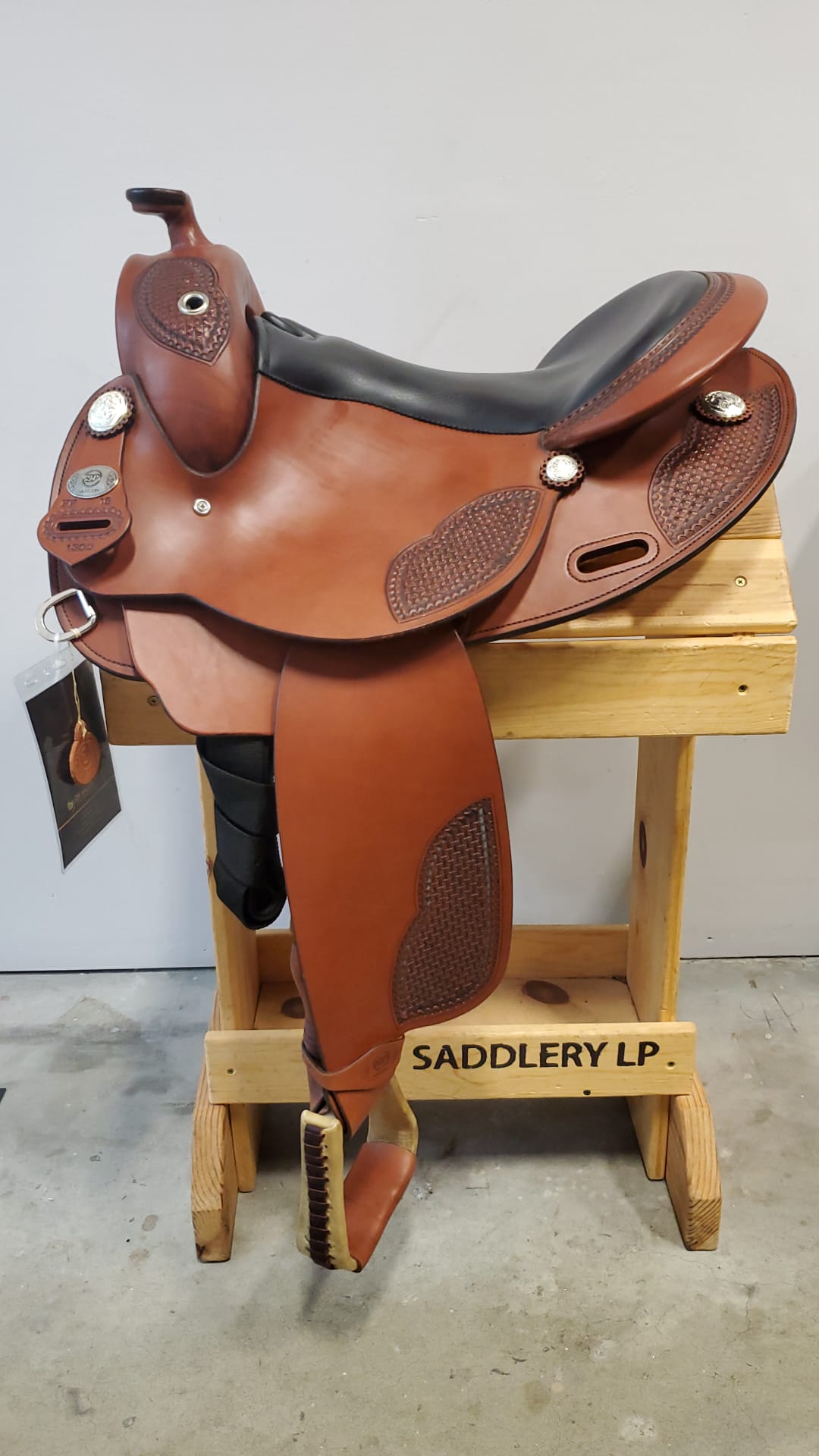 DP Saddlery Flex Fit Nevada 8077 16in