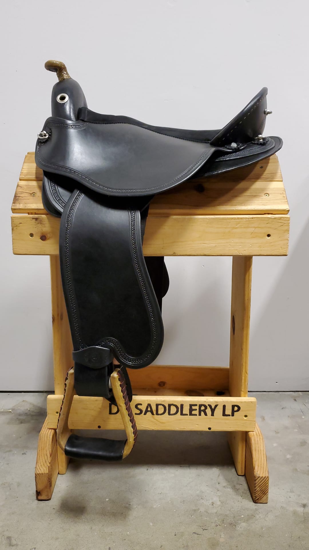 DP Saddlery Quantum Western Optima WD 8135 S3