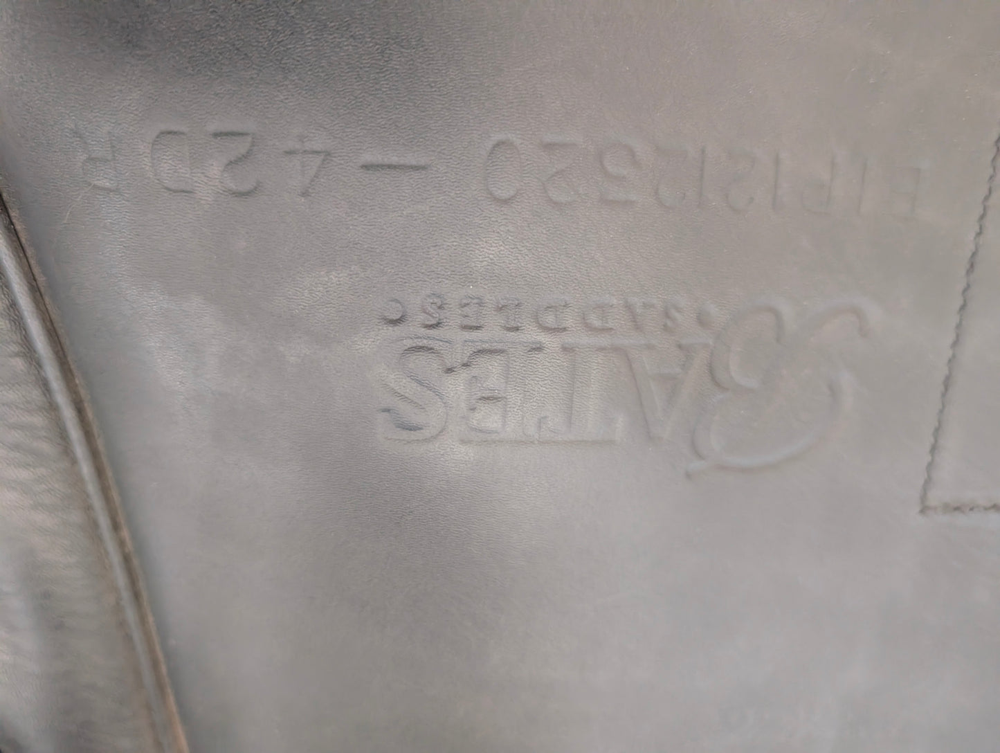 Demo Bates Isabell 16.5in 42cm