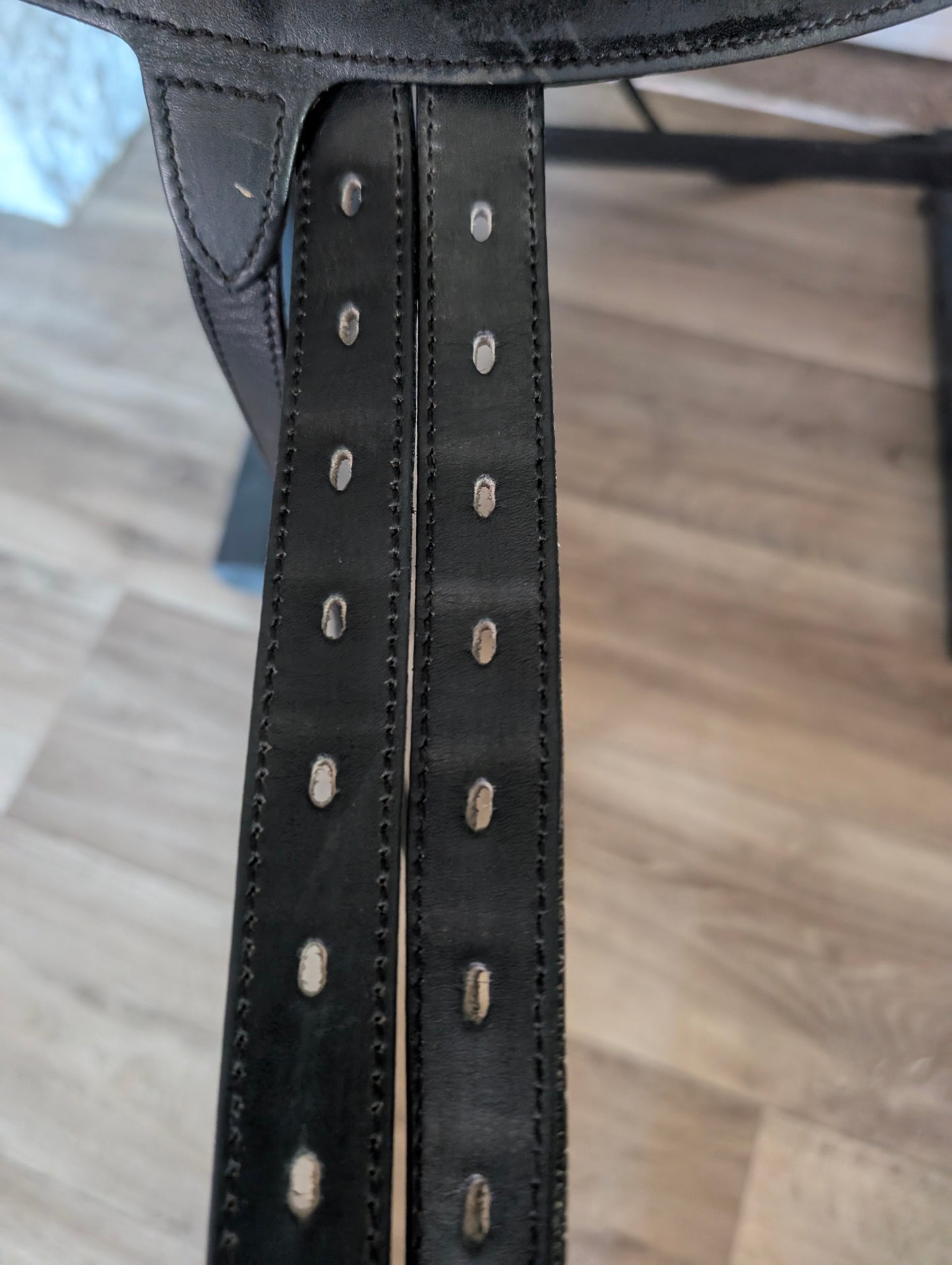 Demo Bates Isabell 16.5in 42cm