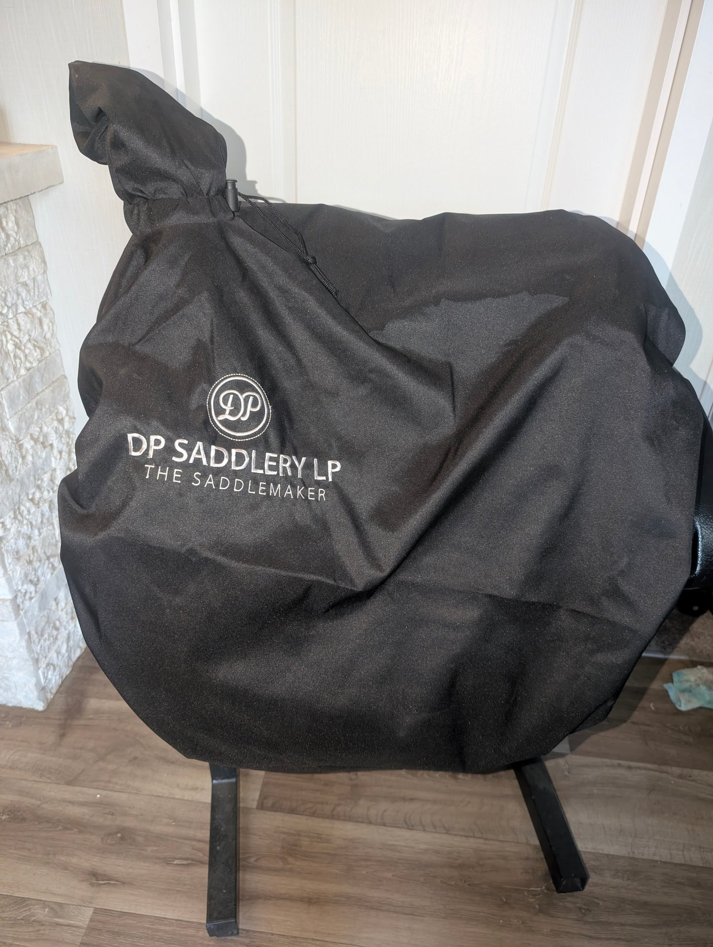 DP Saddlery El Campo Western Decor SKL 8601 S2 Used