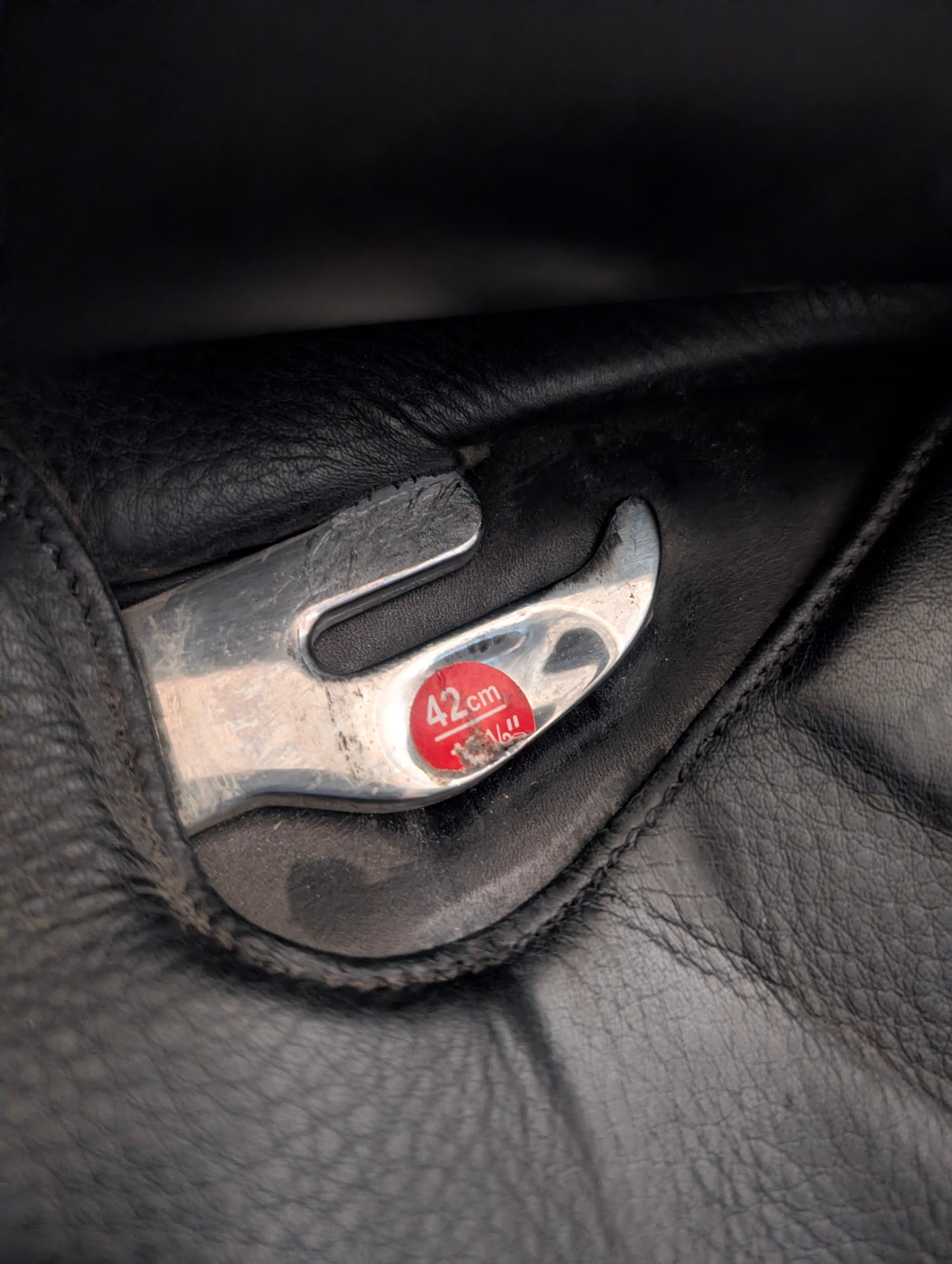 Demo Bates Isabell 16.5in 42cm